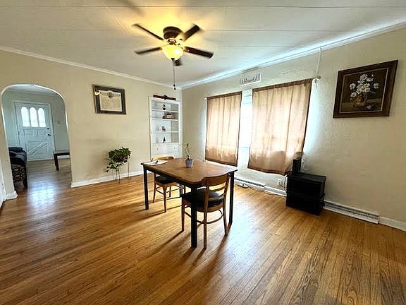 3rd image of 333 Price St