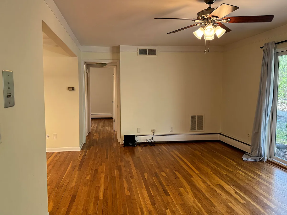 Building Photo - 1249 Island Dr #102