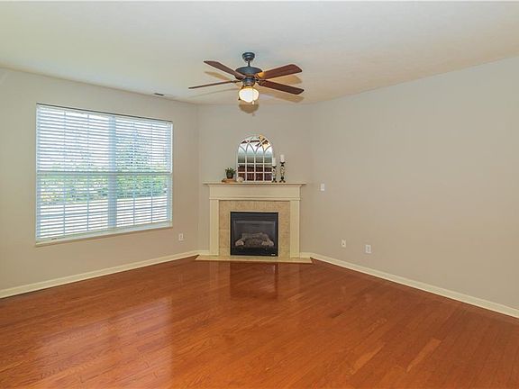 4th image of 16334 Bay Meadow Cir