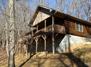 185 Smokies Rdg, Waynesville, NC 28786