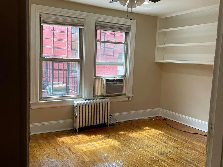 22 E Eager St #3R — Photo 19