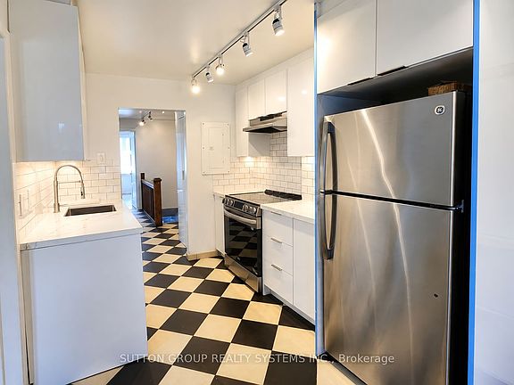 2nd image of 616 Rogers Rd Floor 2
