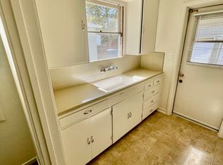 1066 49th St, Sacramento, CA 95819