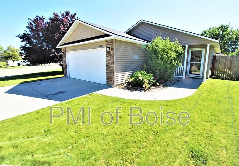 306 Pietra Way — Photo 2