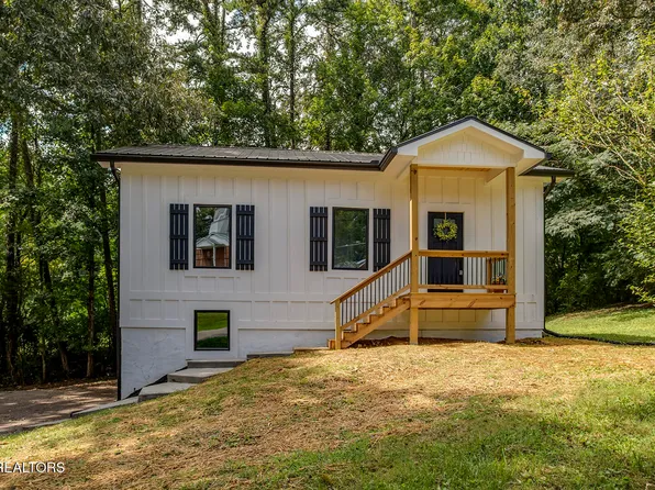 329 Old Emory Rd, Clinton, TN 37716