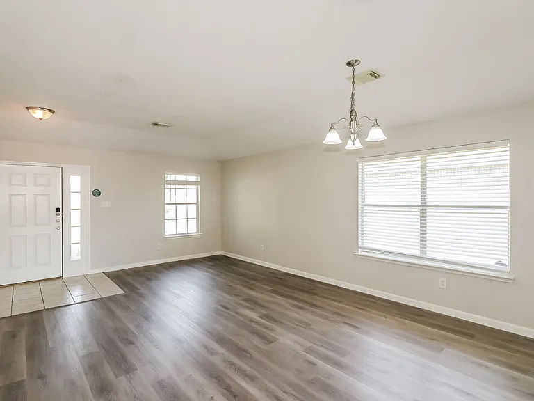 6227 Channelbrook Ln — Photo 6