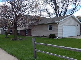 1296 Quail Dr, Bradley, IL 60915