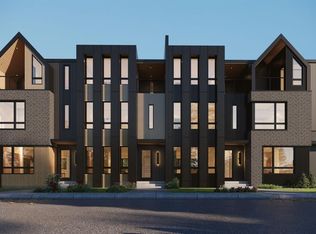 4221 32nd Ave SW, Calgary, AB T3E 0V7