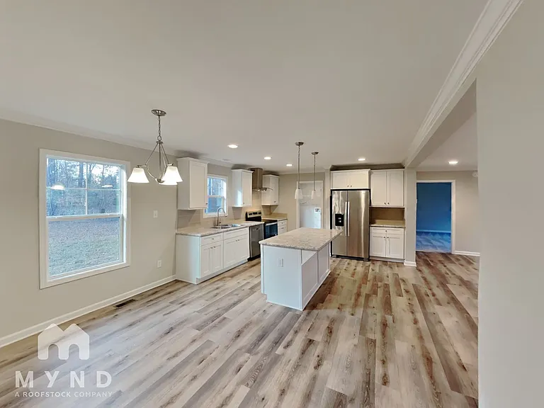 612 Sumac Ln — Photo 2