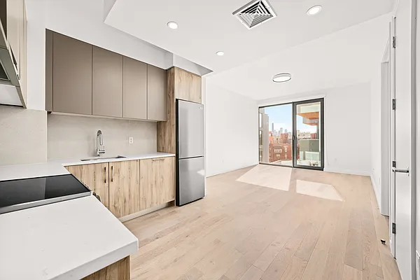 Rented by Nooklyn NYC LLC | media 21