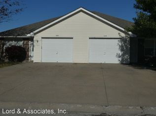 1018 SW Sandy Ln, Grain Valley, MO 64029
