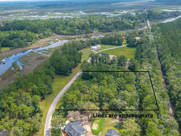 1112/1116 River Oaks Rd, Brunswick, GA 31523