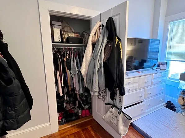 42 Moseley St #3, Boston, MA 02125