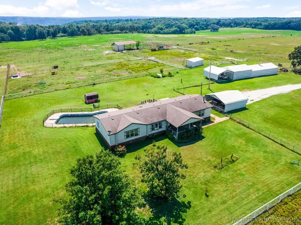 10778 E 420th Rd, Strang, OK 74367