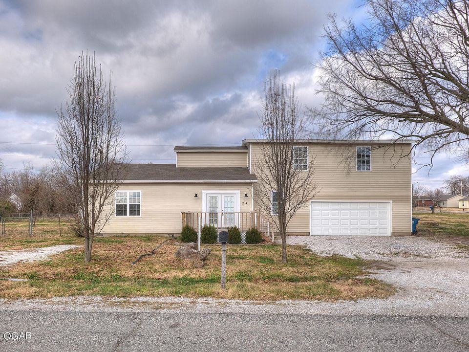 214 E Lewis St, Carterville, MO 64835 Zillow