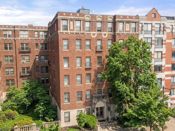 1945 Commonwealth Ave APT 4, Brighton, MA 02135