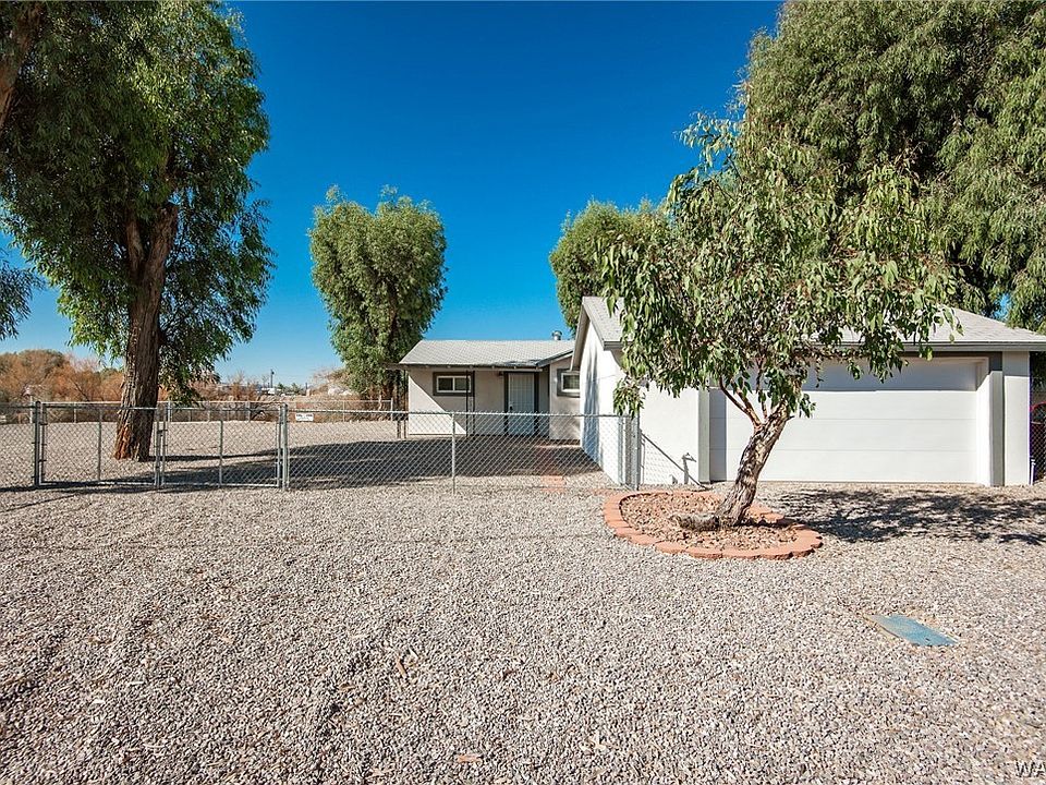 1st image of 1340 E Levee Drive