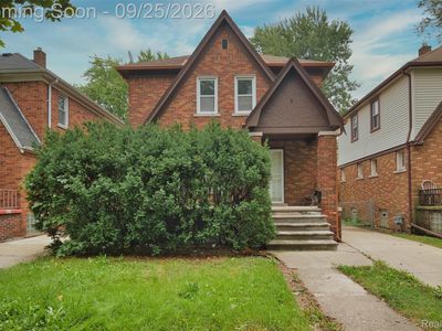 1061 Fort Park Blvd, Lincoln Park, MI, 48146