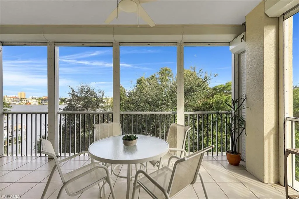 3 bed, 2.0 bath, 1635 sqft, $3,000 — Photo 2