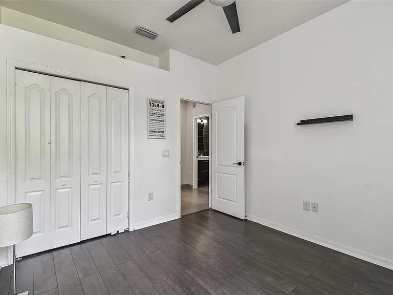8208 Pinewood Run Ct — Photo 40