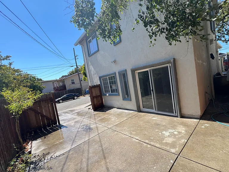 1400 Alcatraz Ave #1 — Photo 9