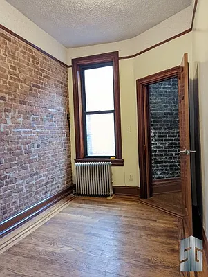 Rented by Skyline Group Real Estate | media 17