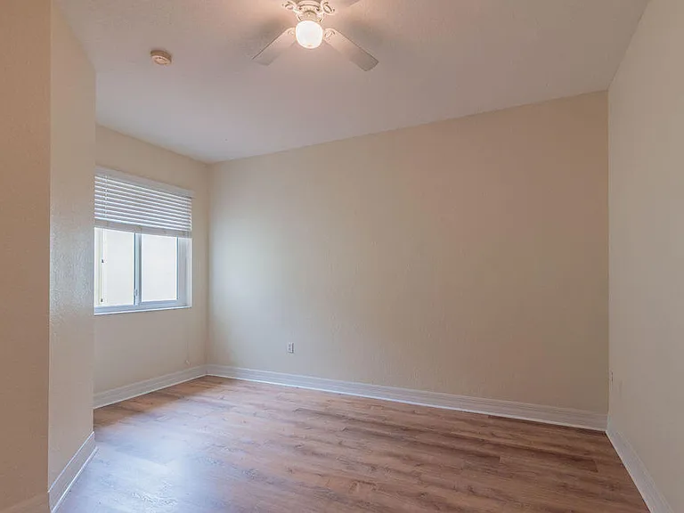 44 SE Sedona Cir #102 — Photo 14