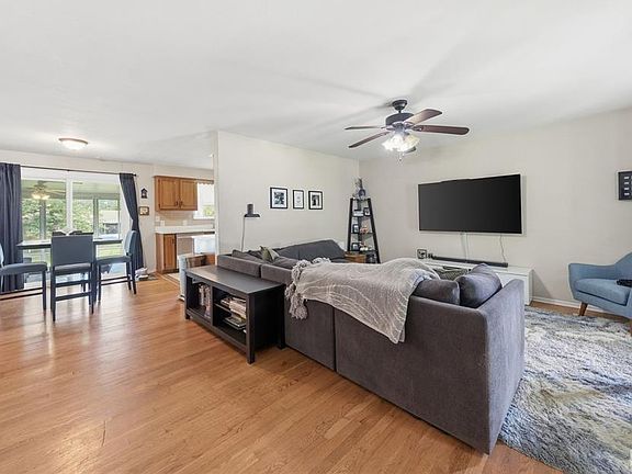3rd image of 513 Longview Dr
