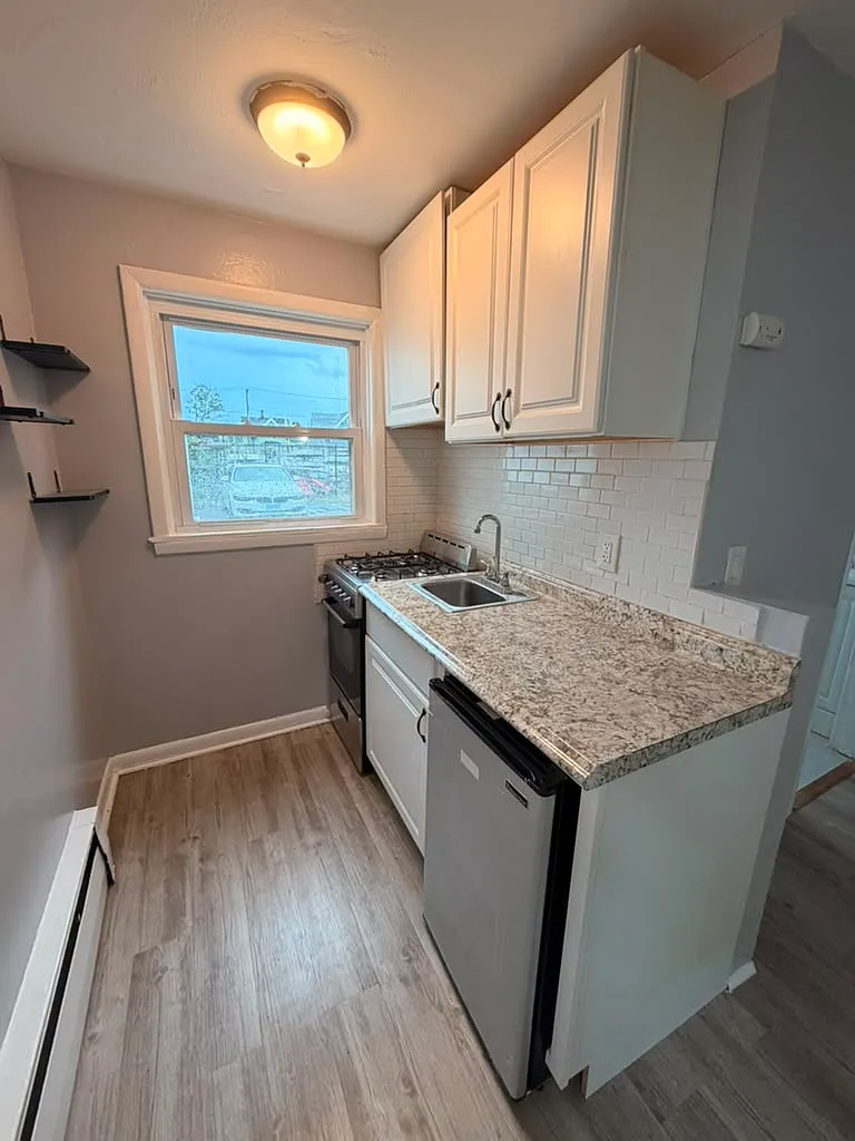 Studio, $1,345 — Photo 2