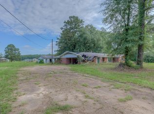 1024 E Carrol St, Coushatta, LA 71019