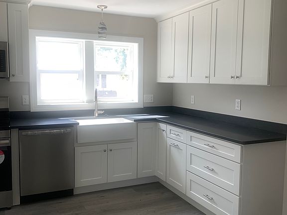3rd image of 504 S Church St