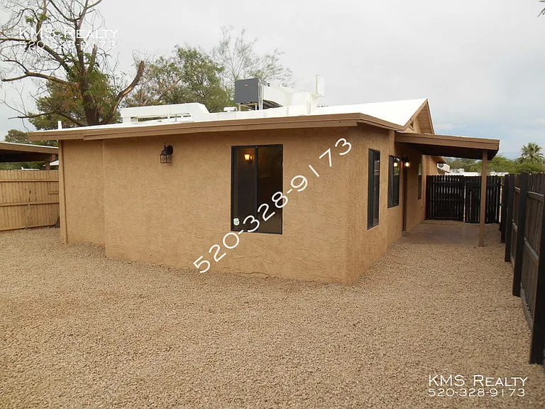 4107 E Los Robles St — Photo 4