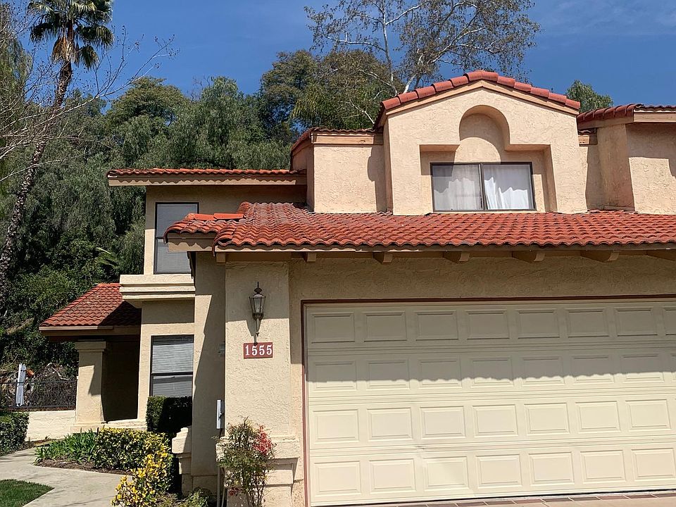 1st image of 1555 Vallecito