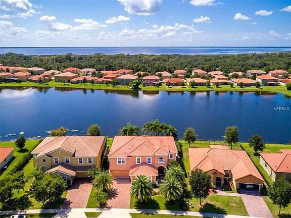 2nd image of 2831 Scenic Ln