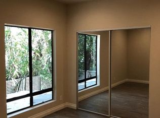 4761 Forman Ave APT 104, Toluca Lake, CA 91602