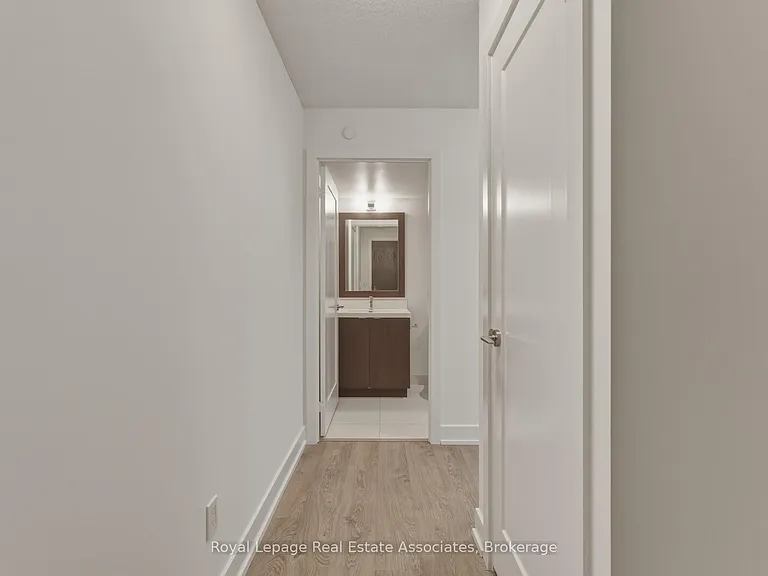 7 Mabelle Ave #2806 — Photo 18