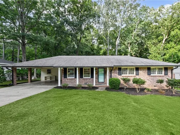 4470 Lake Ivanhoe Dr, Tucker, GA 30084