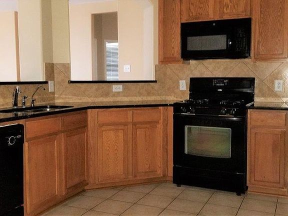 5th image of 13931 Cypress Creek Bank Dr