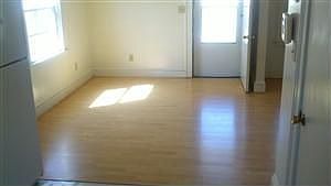 2nd image of 5153 Elmhurst Ave