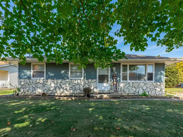 5122 Jenkins Dr, South Beloit, IL 61080
