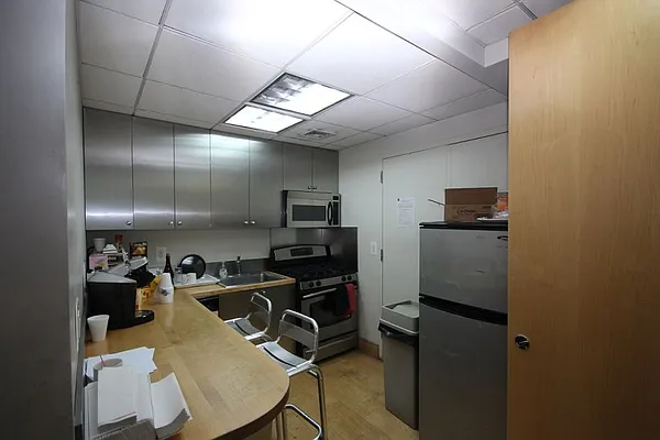 Rented by Citi Habitats | media 15