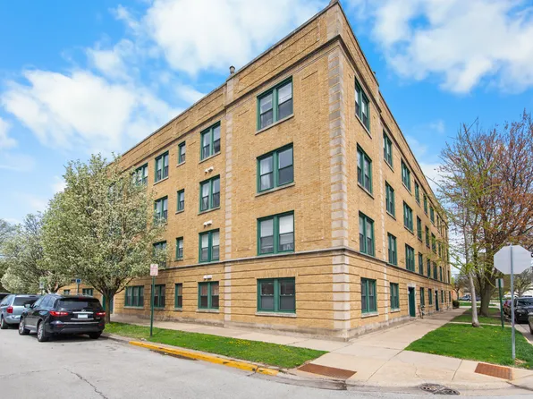 9100 Lamon Ave APT 2S, Skokie, IL 60077