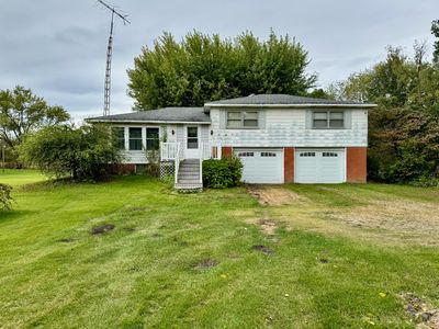8235 S Us Highway 421, San Pierre, IN, 46374