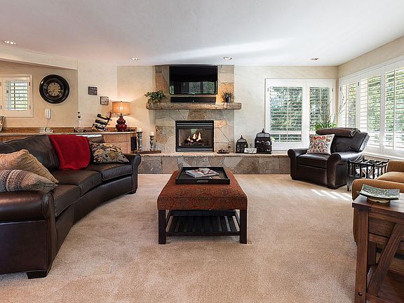 3rd image of 5035 Main Gore Dr S Unit 1