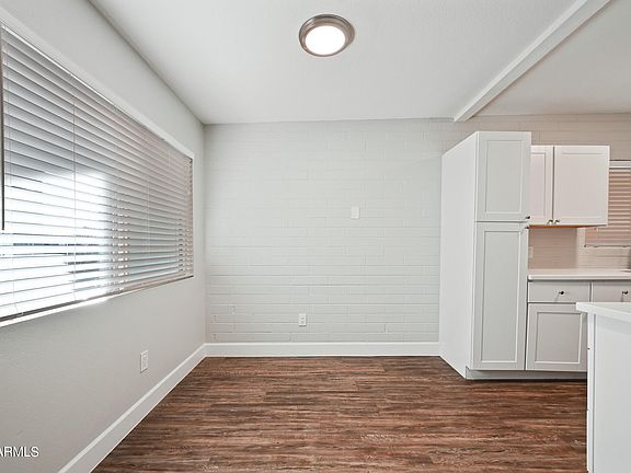 5th image of 1518 W Colter St #31