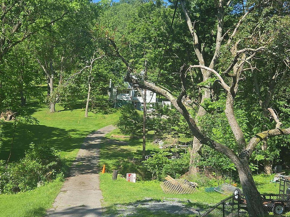 1st image of 252 Spring Valley Rd