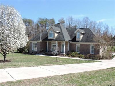 123 Peppermint Ln, Kernersville, NC, 27284