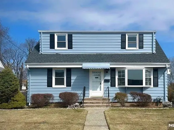 48 Saint Philips Dr, Clifton, NJ 07013