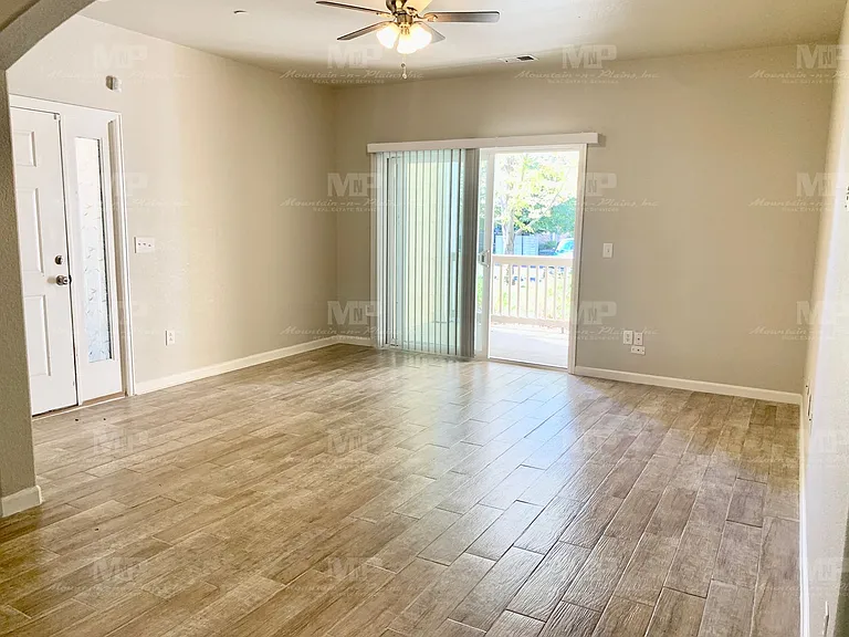 4825 Hahns Peak Dr #104 — Photo 4