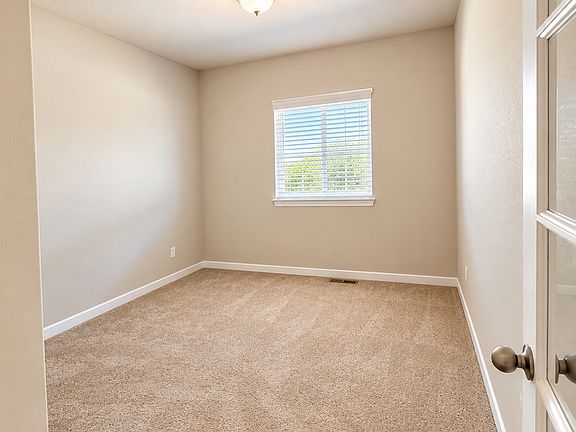 5th image of 1630 Little Overlook St